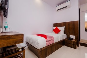Hotel Apple Inn by OYO Rooms