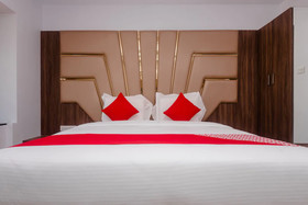 Hotel Apple Inn by OYO Rooms