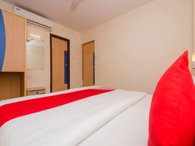 Blue Sapphires By OYO Rooms