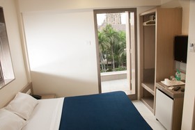 City Hotel
