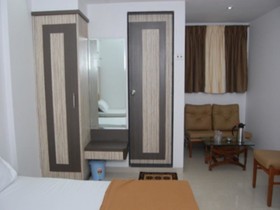 Eden Guest House & Dormitory