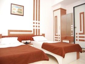 Eden Guest House & Dormitory