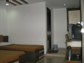 Eden Guest House & Dormitory