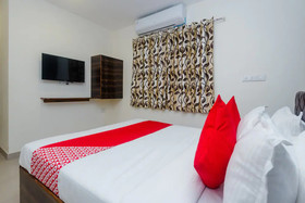 Everest Inn by OYO Rooms