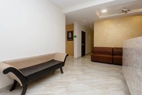 Everest Inn by OYO Rooms