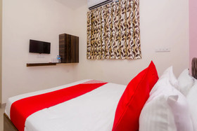 Everest Inn by OYO Rooms