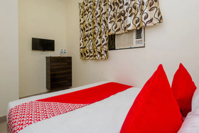Everest Inn by OYO Rooms