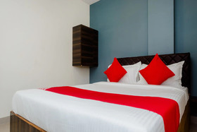 Everest Inn by OYO Rooms