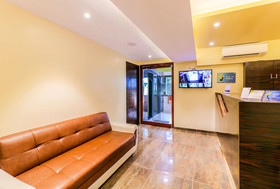 FabHotel Byaris International