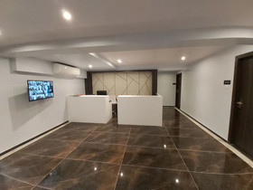 FabHotel Byaris International