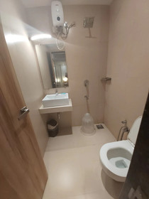 FabHotel Byaris International