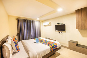 FabHotel Silver Lake