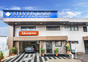 FabHotel Silver Lake