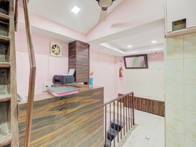 Gulzar Hotel by OYO Rooms