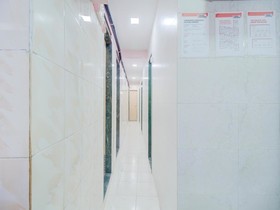 Gulzar Hotel by OYO Rooms