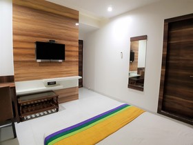 Hexa Meriton