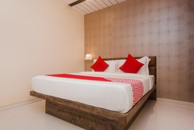Hotel Airport Metro by OYO