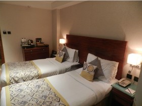 Hotel Bawa Continental