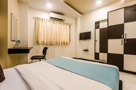 Hotel Blue Pearl Residency