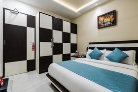 Hotel Blue Pearl Residency
