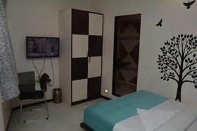 Hotel Blue Pearl Residency