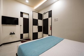 Hotel Blue Pearl Residency