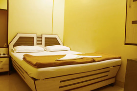 OYO 3552 Hotel Broadway