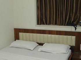 Hotel Causeway
