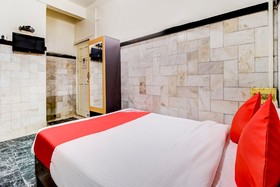 Hotel Dreamland by OYO