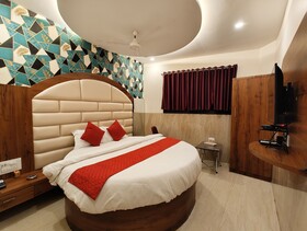 Hotel Dream Palace Residency