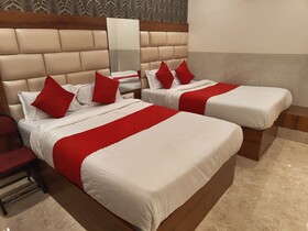 Hotel Dream Palace Residency