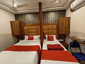 Hotel Dream Palace Residency