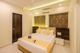 Hotel Embassy Park