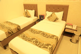 Hotel Golden Nest by OYO Rooms