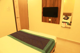Hotel Golden Nest by OYO Rooms