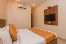 Hotel Golden Nest by OYO Rooms