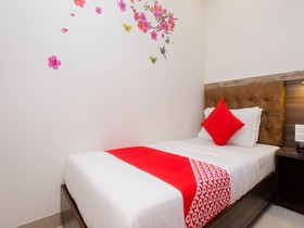Hotel Golden Palace