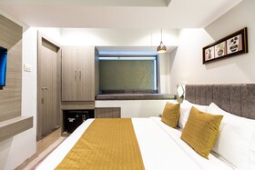 Hotel Larmont Luxury