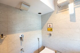 Hotel Larmont Luxury