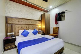 Hotel New Blue Sapphire Residency