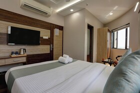 Hotel Ozone Inn
