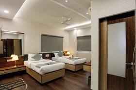 Hotel Ozone Inn