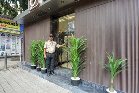 Hotel Ozone Inn