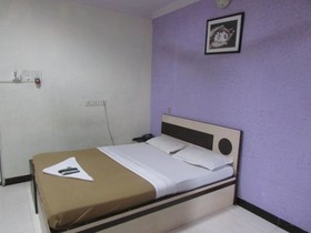 Hotel Pearl Residency