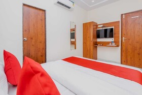 Hotel Purple Orchid