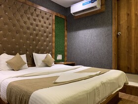 Hotel Riva International