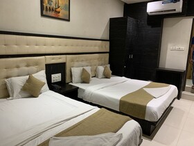 Hotel Riva International