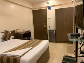 Lucky Service Apartments