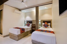 New Prince Palace by FabHotel