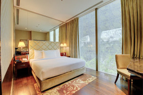 Niranta Airport Transit Hotel And Lounge